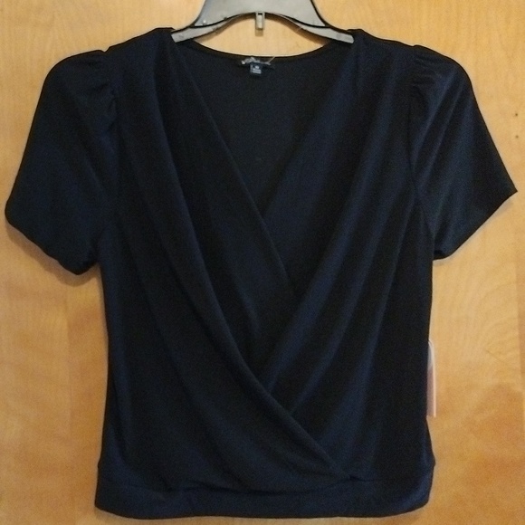 Bloshe Los Angeles | Tops | Bloshe American Style Designed In Los ...